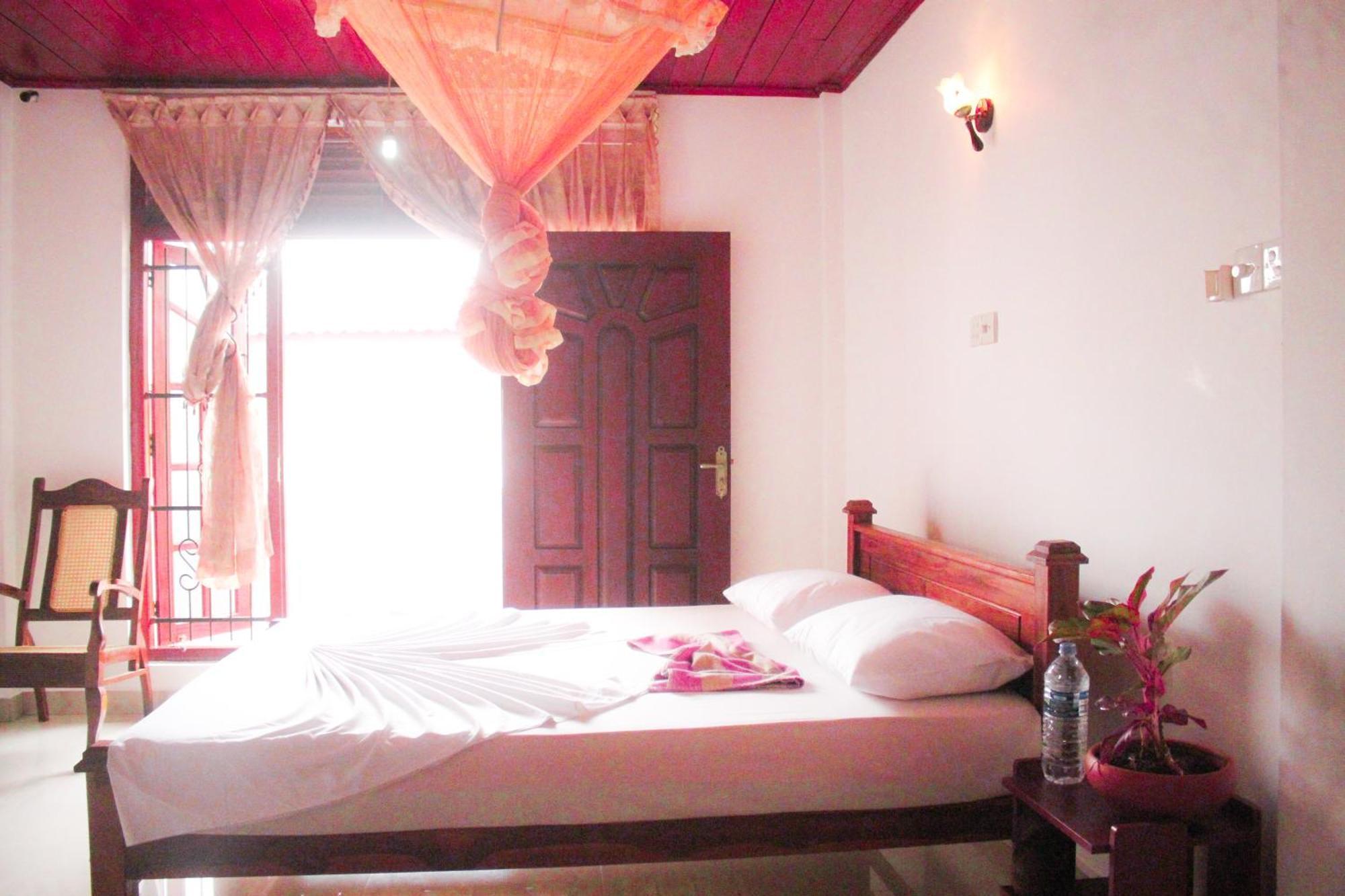 Golden Town Hotel Tangalle Kültér fotó